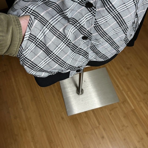 Torrid Bomber Jacket Womens 1X Black White‎ Pink Plaid Twill Snap Front - Picture 6 of 10